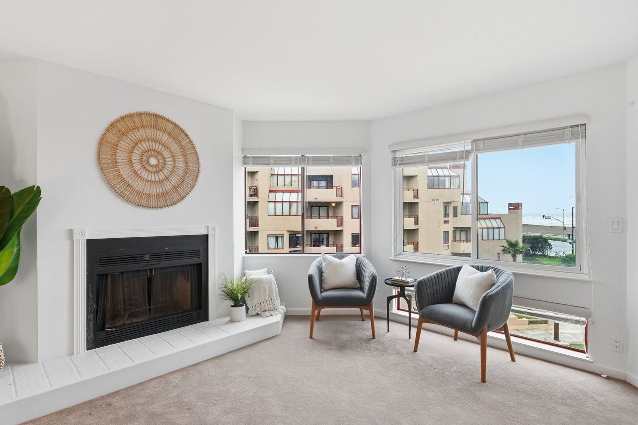855 La Playa Street 366
