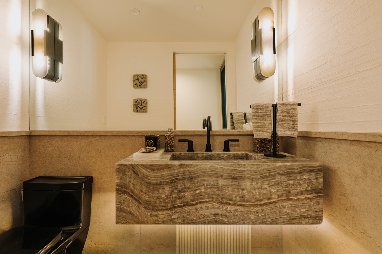 6250 Hollywood Blvd Unit: 14A
