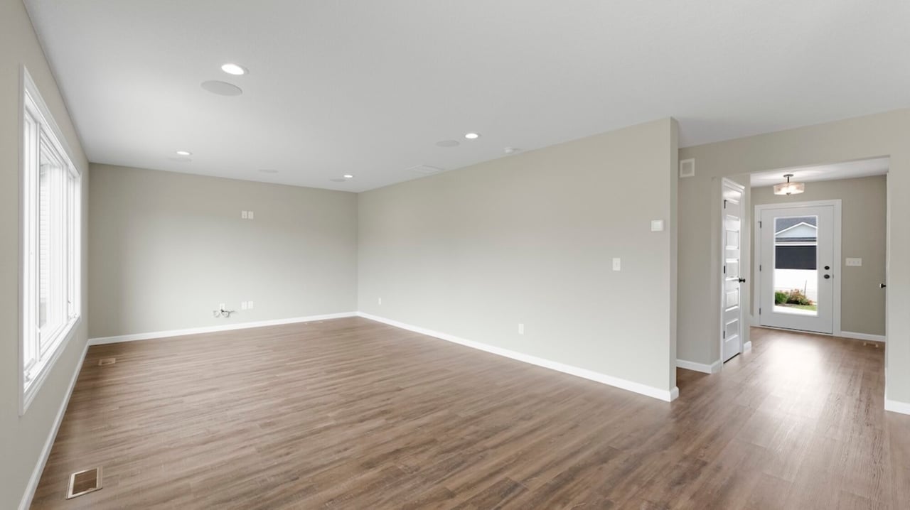 1423 Herdsman Blvd