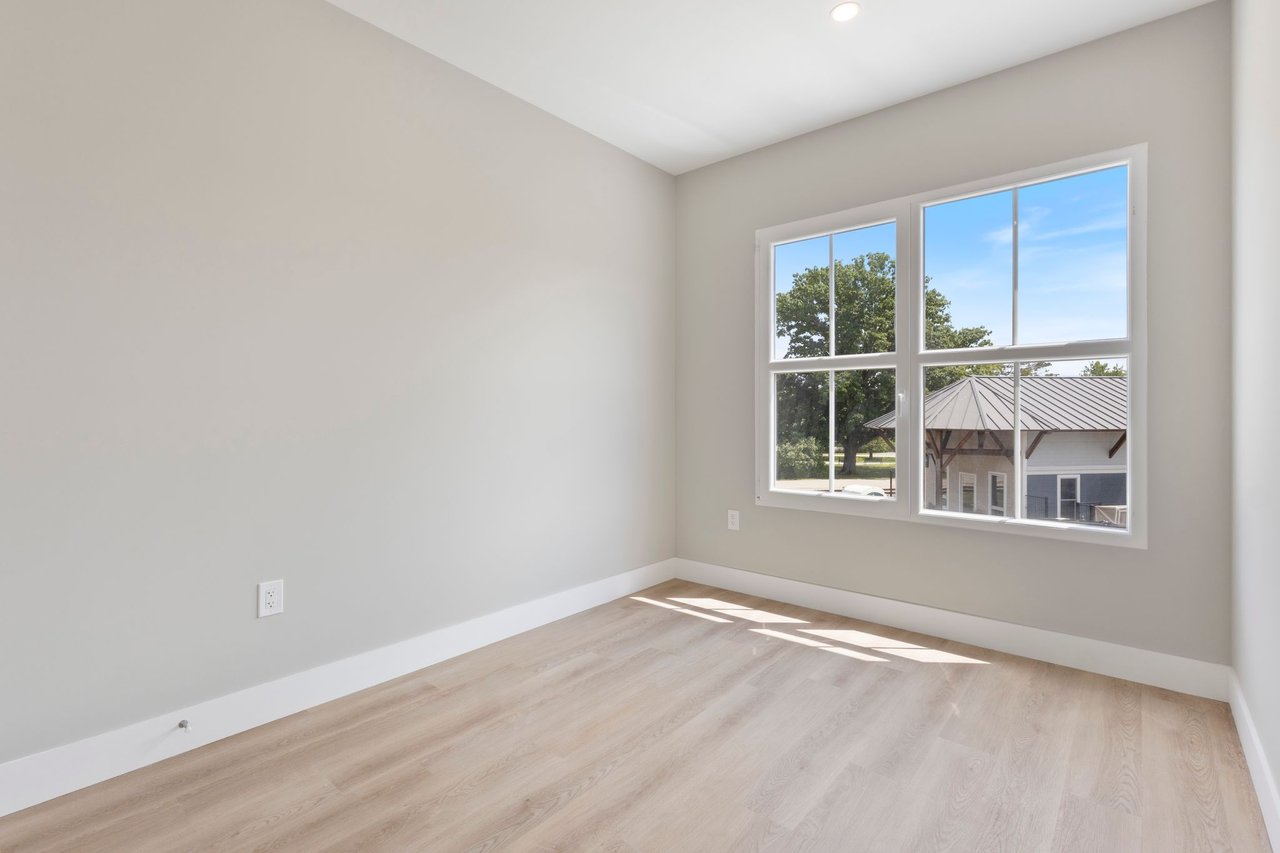 298 Main Street, 2H
