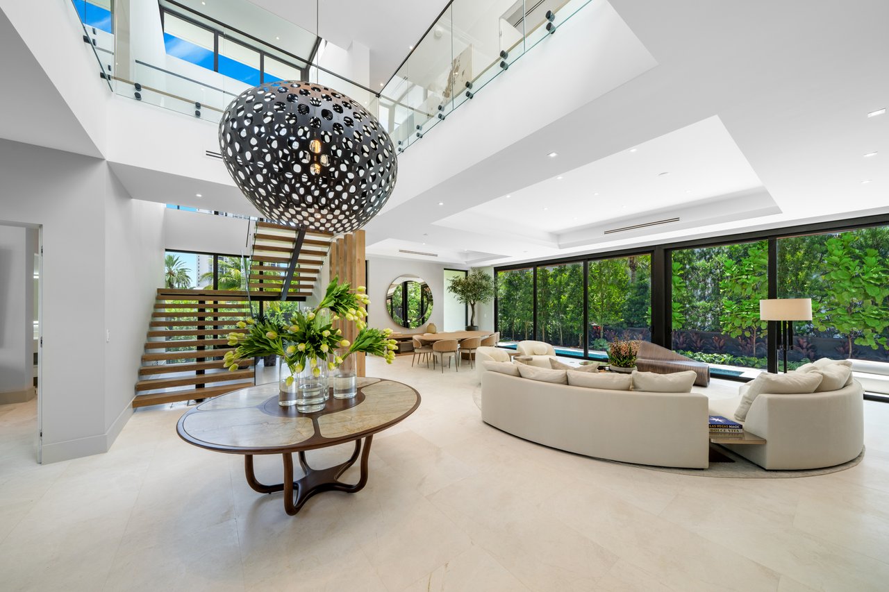 262 189th Terrace