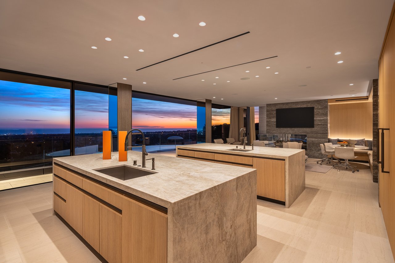 684 Firth Ave, Brentwood