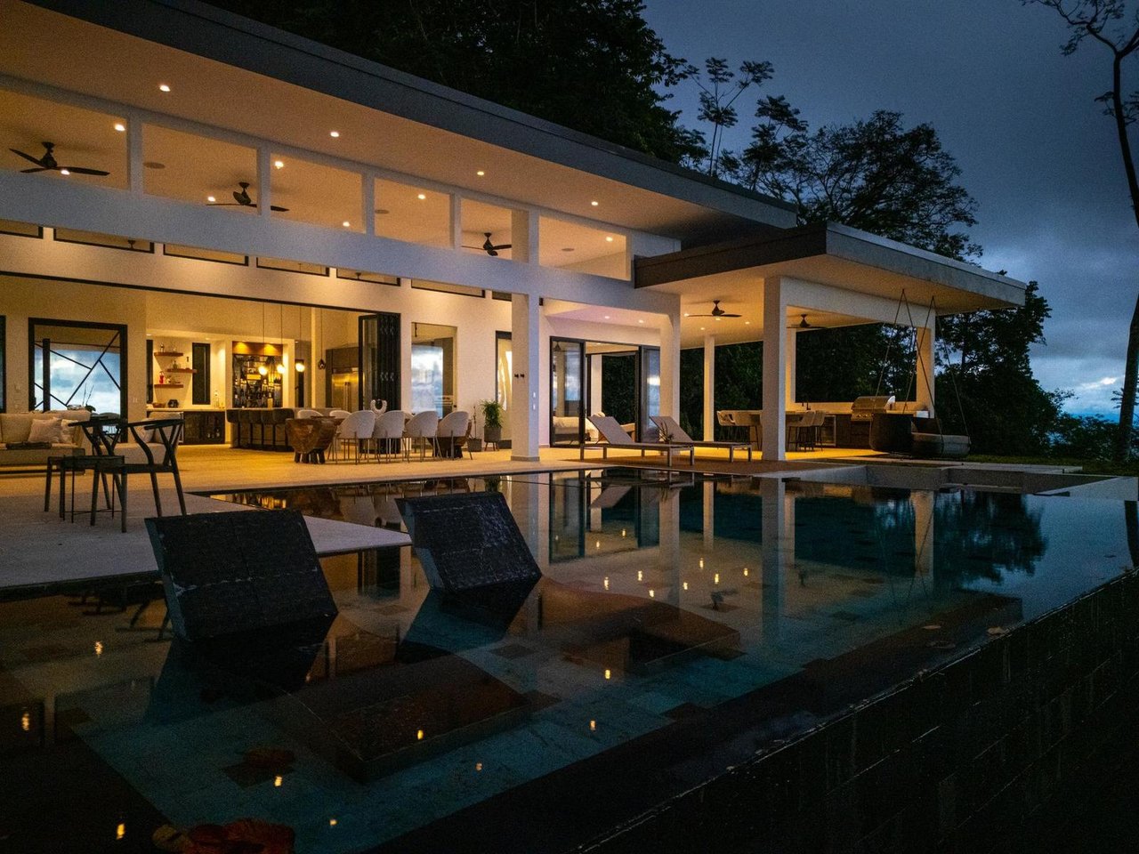 Private Solar Powered Ocean View Villa, Ojochal, Puntarenas