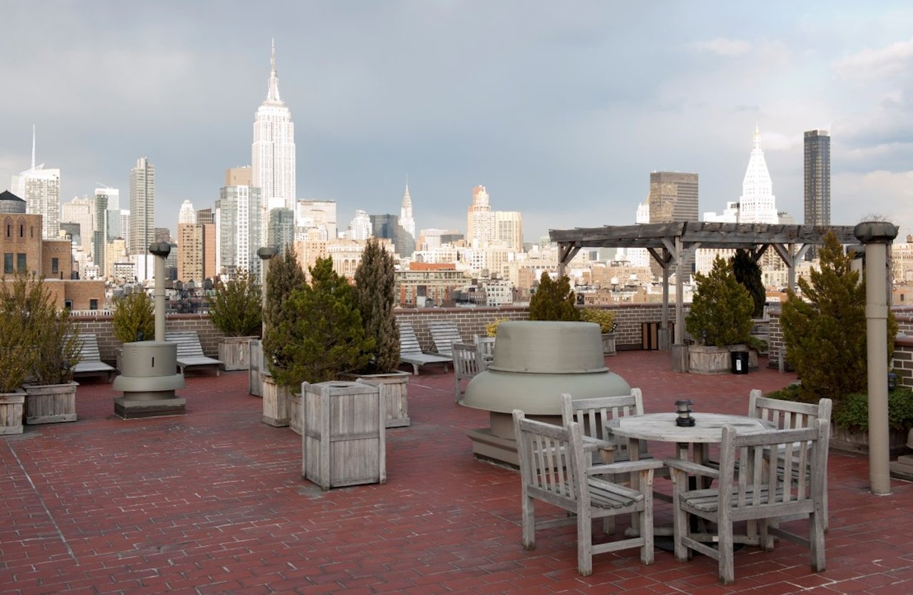 77 Seventh Avenue Unit: 19L