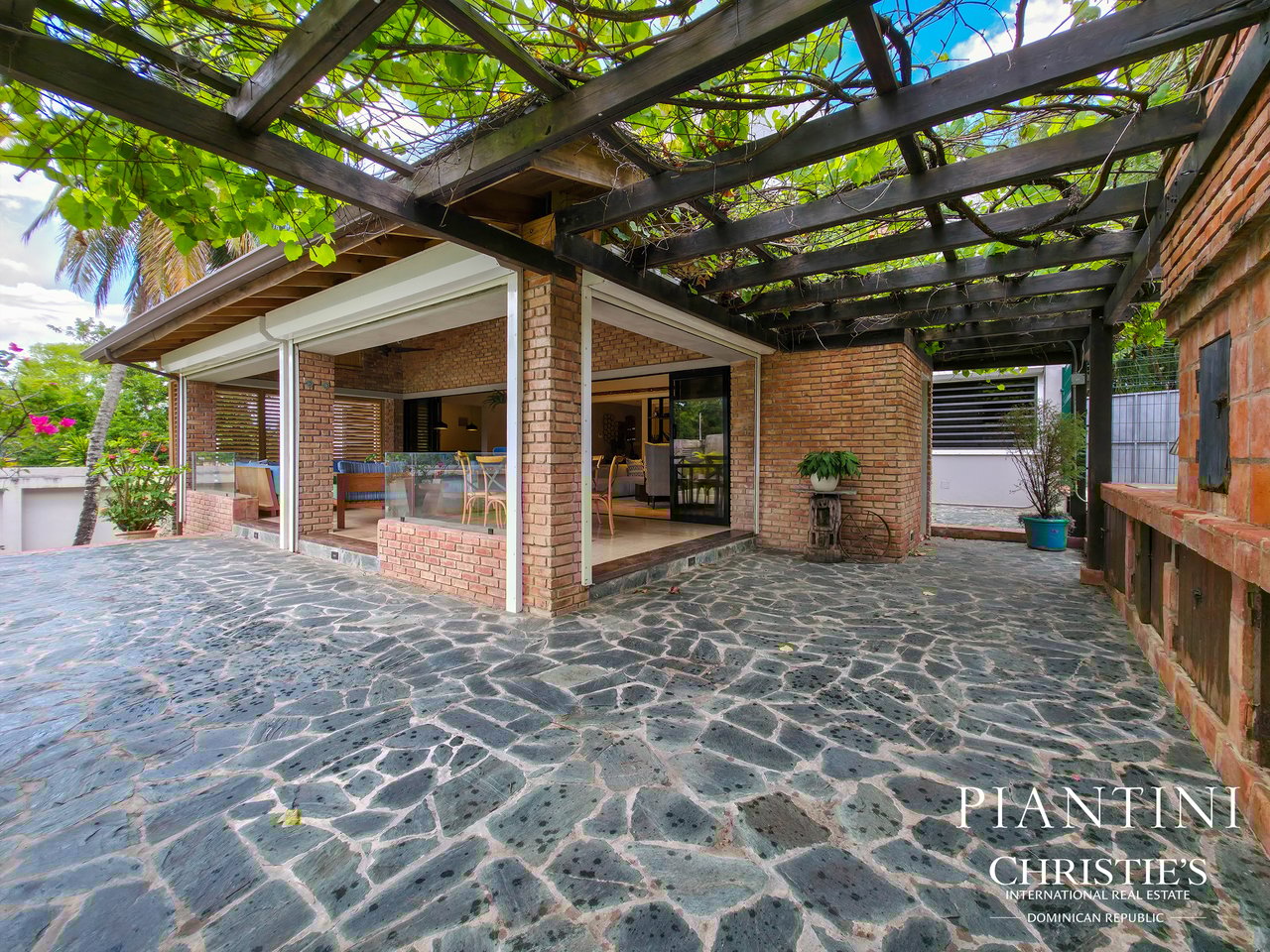 Casa Brava, Arroyo Hondo