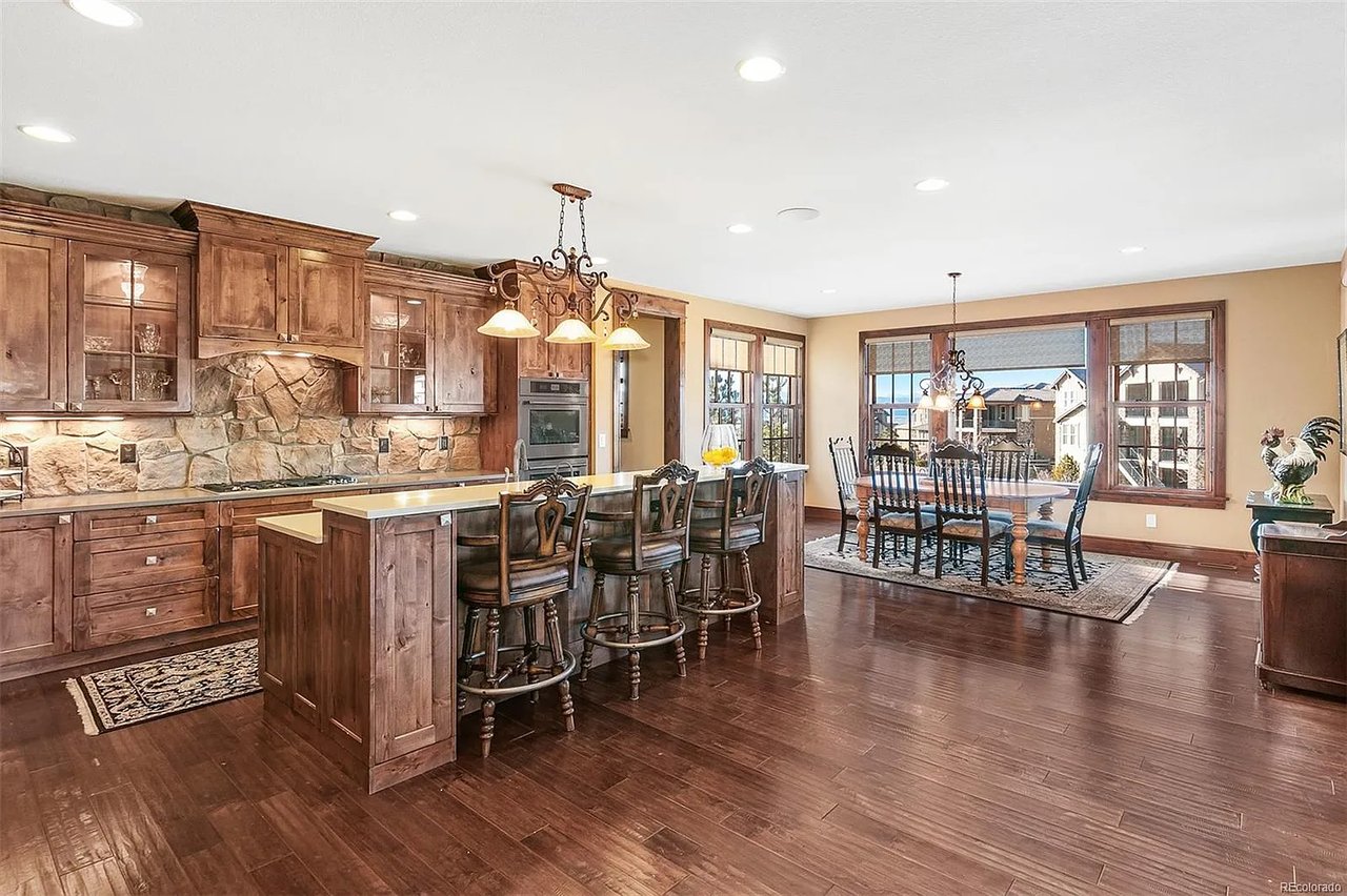 10693 Flowerburst Ct