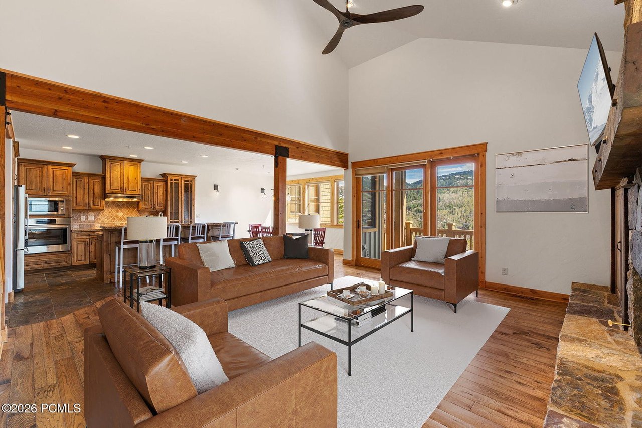 1215 Silver Oak Court 4