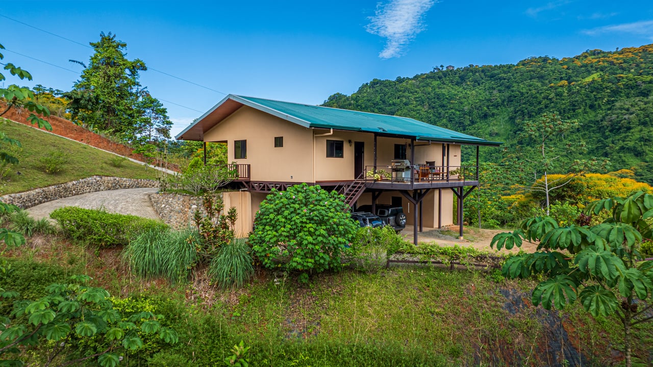 Mountain Farm & Homestead Opportunity in San Josecito, Costa Rica