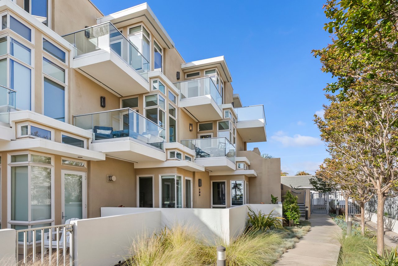 OCEANSIDE BEACH HOUSE