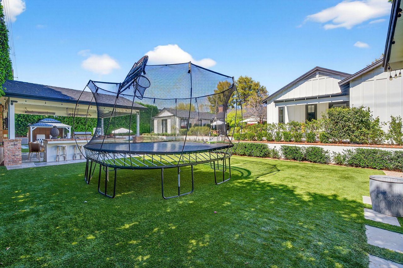 5217 E CALLE REDONDA