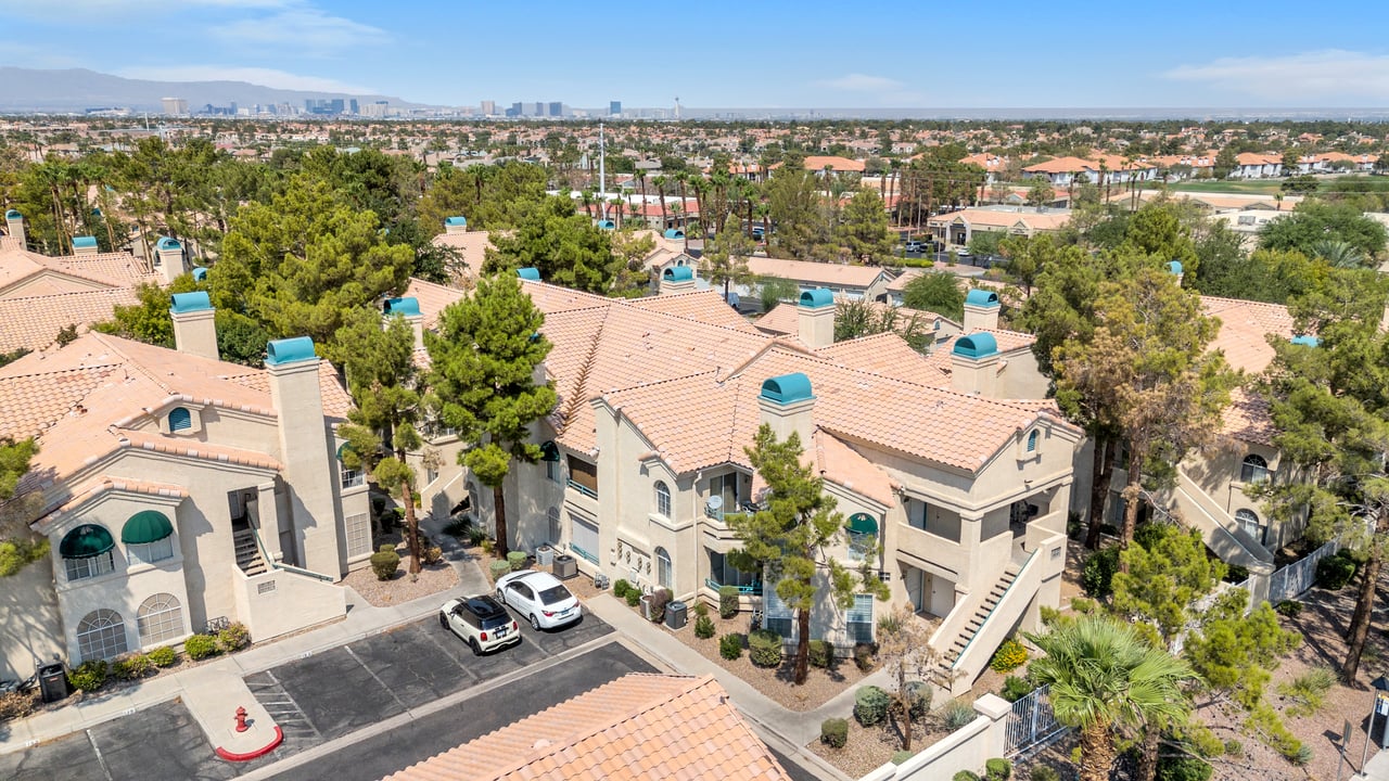 2251 Wigwam Parkway 218