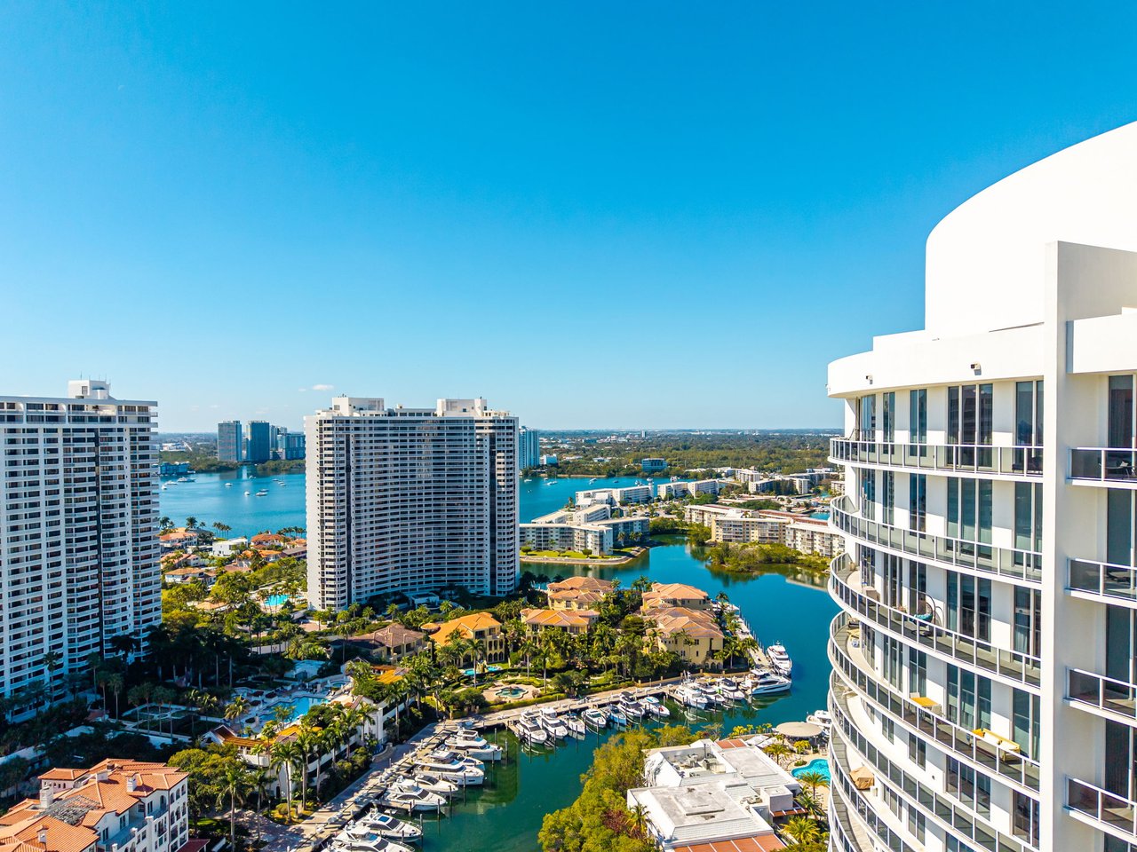 4100 Island Blvd # 1 Unit: PH-1