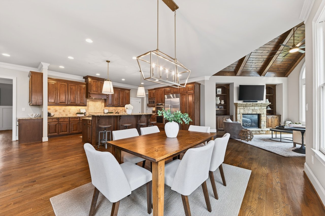 16750 Quayside Drive