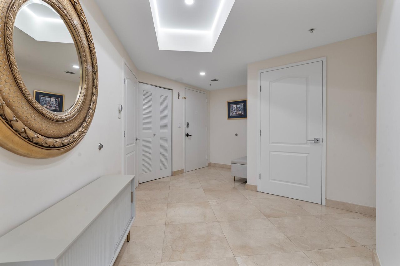 King David Short-Term Rental | Prime Location