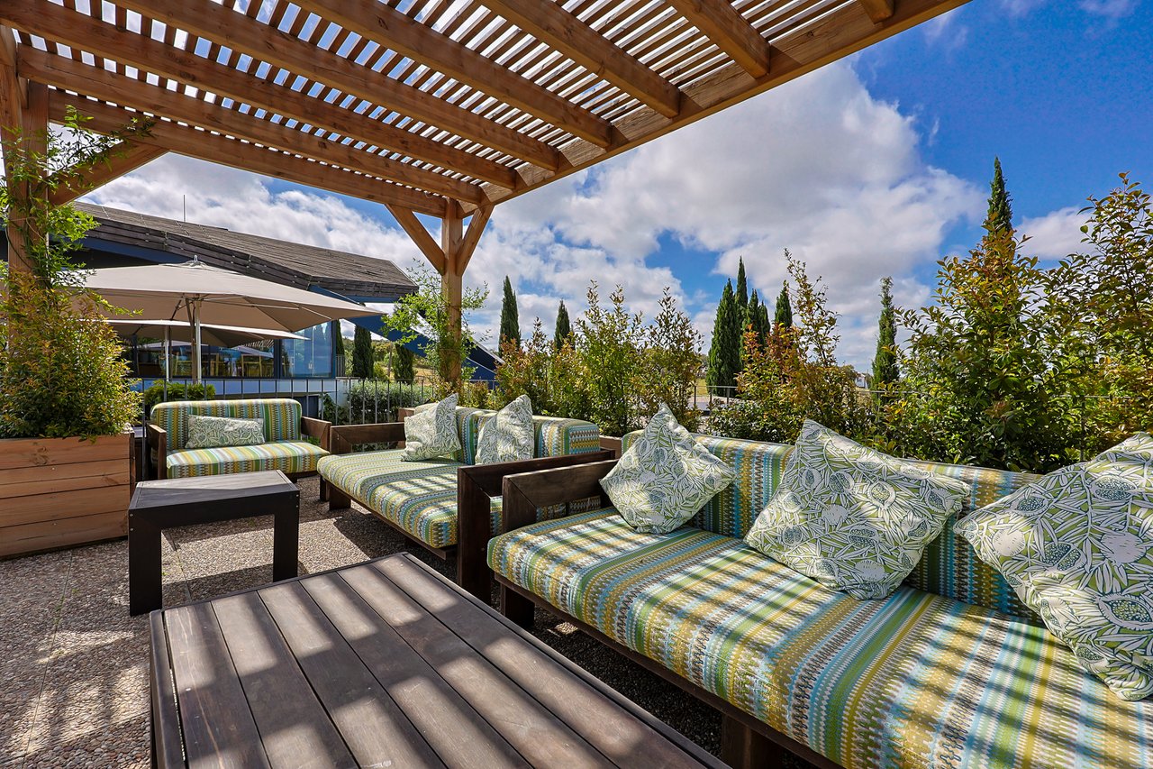 Luxury Wellness & Sports Retreat in Portugal with Expansion Upside & €1M+ Revenue