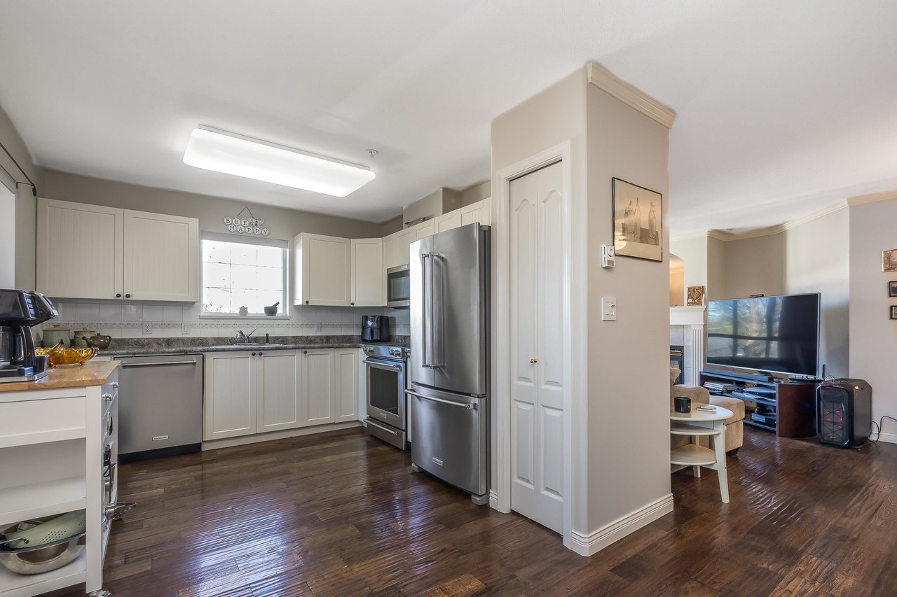 304-22022 49 Ave
