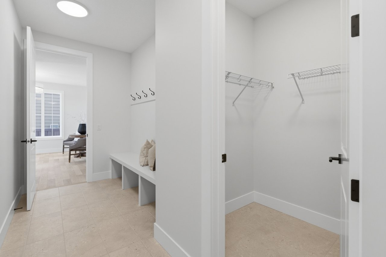 378 Bessborough Drive SW