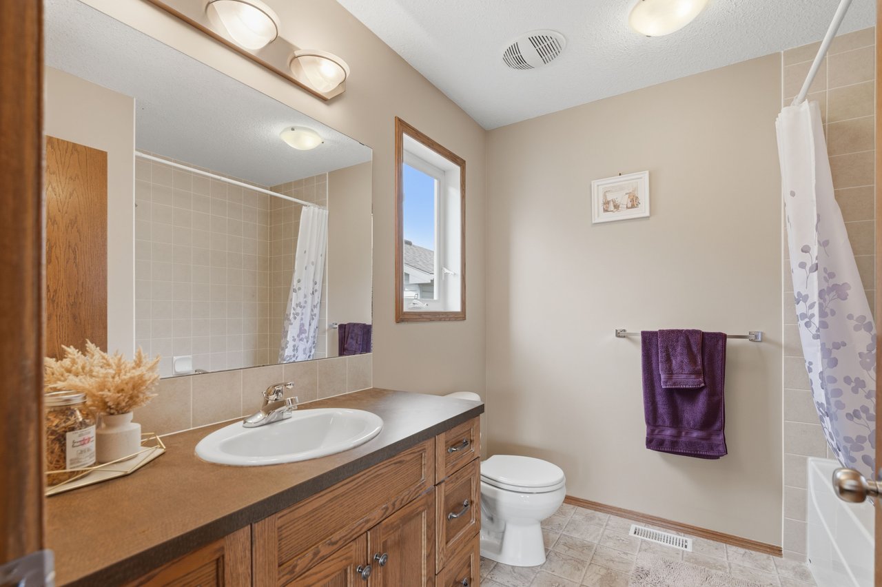 499 Highland Close