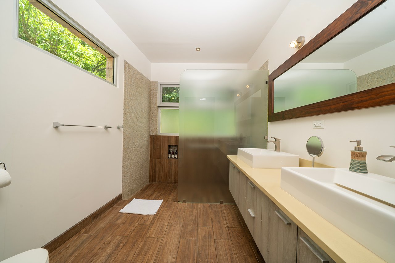 V-Sylvie Rancho Villa | Tropical Villa with Pool and Panoramic Views near Tamarindo
