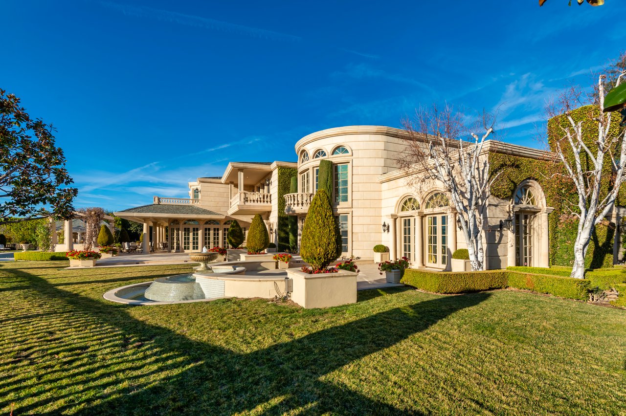 996 Vista Ridge Lane