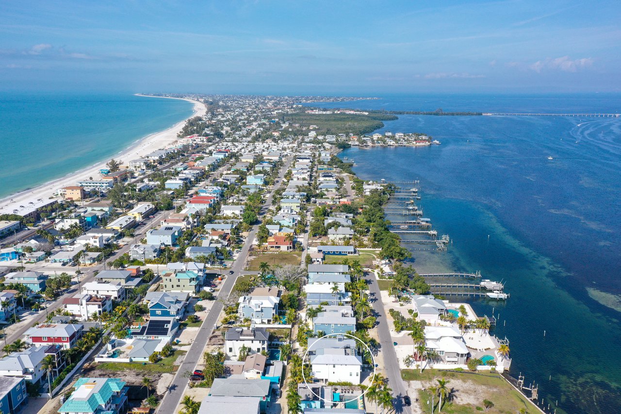 2206 Avenue A, Bradenton Beach, Florida