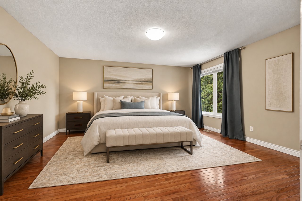Executive home in Oakville's prestigious Glen Abbey community