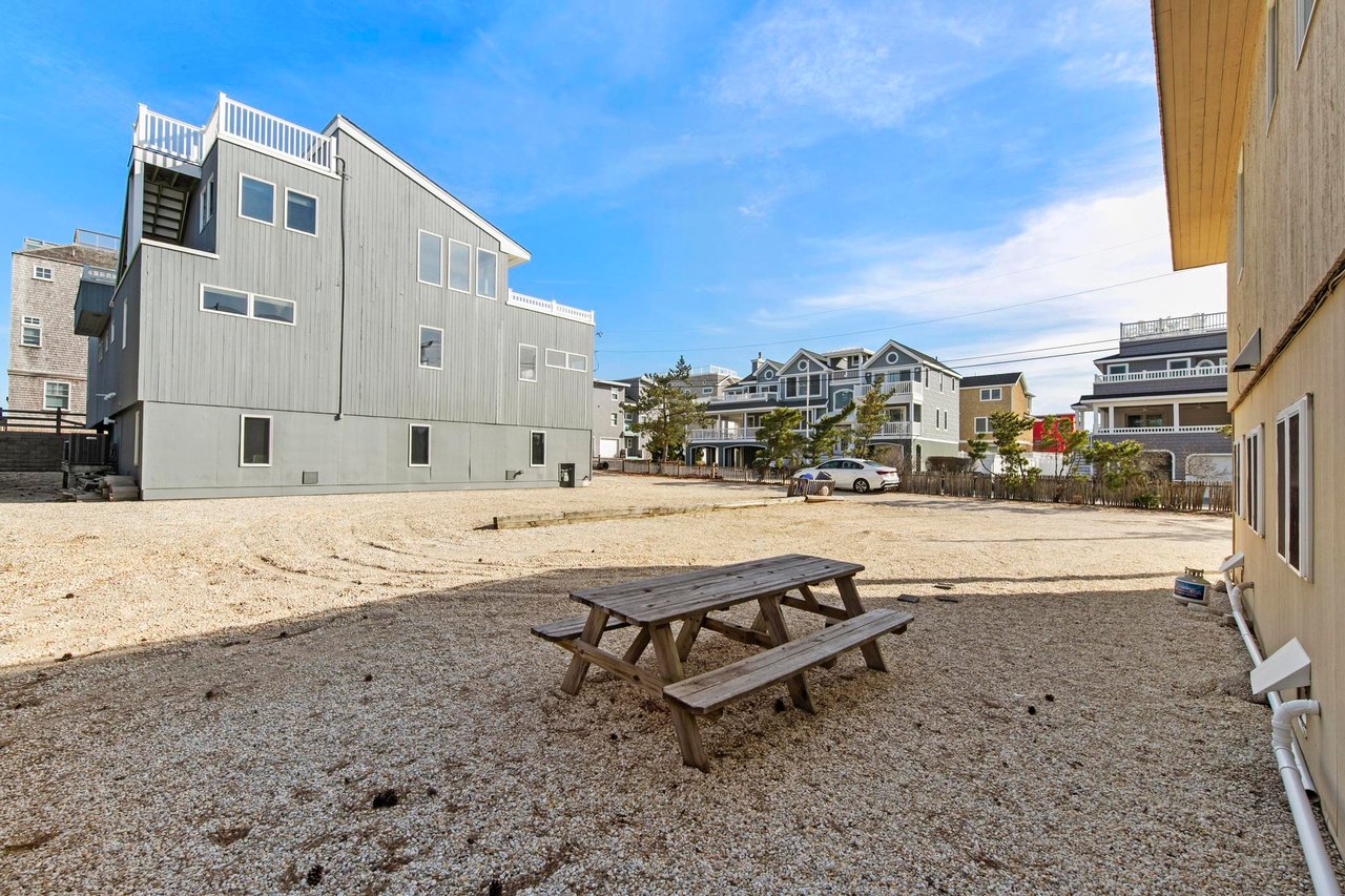 1039A Long Beach Blvd, North Beach