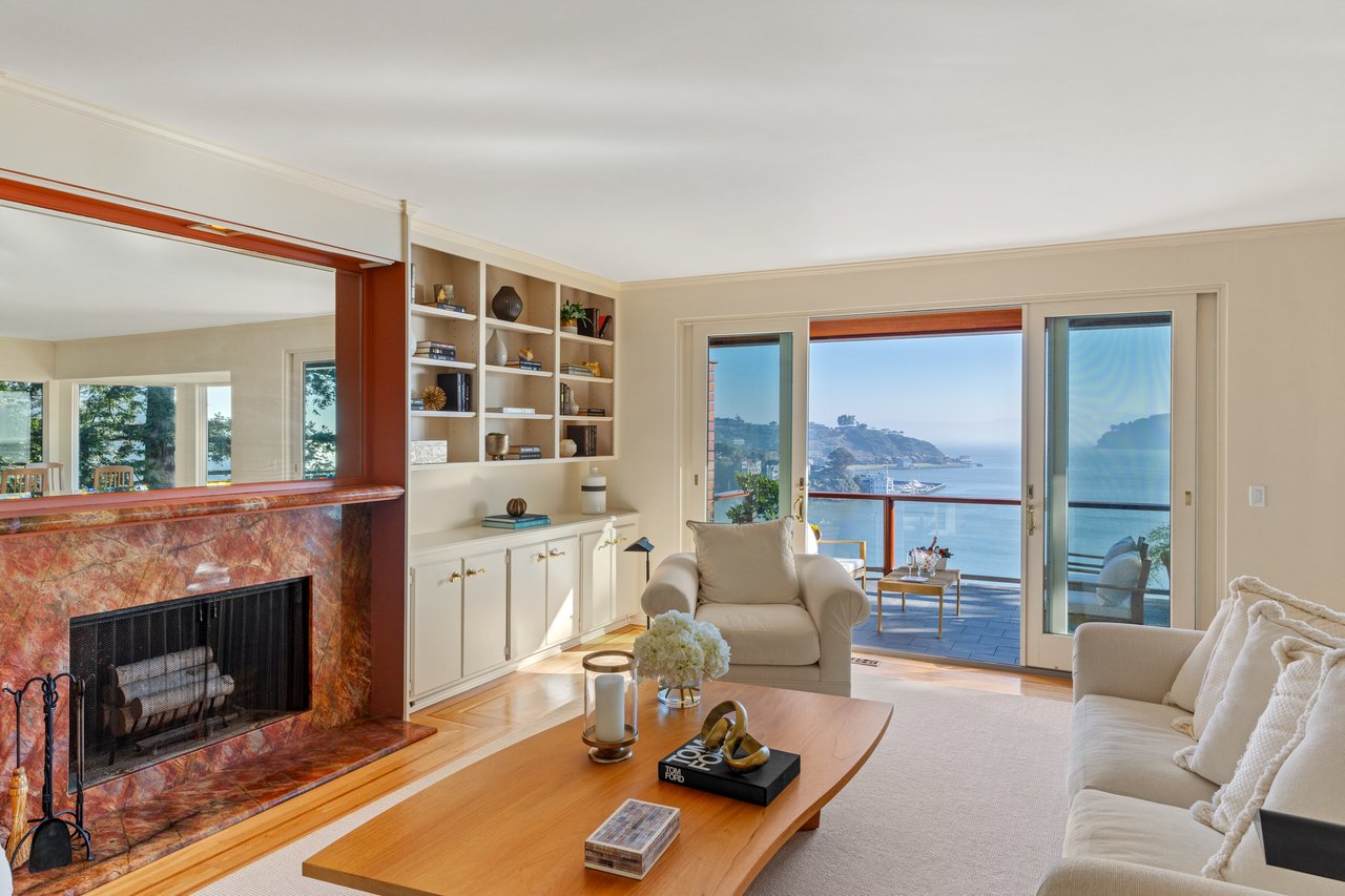 Picturesque Bay Views on Belvedere Island