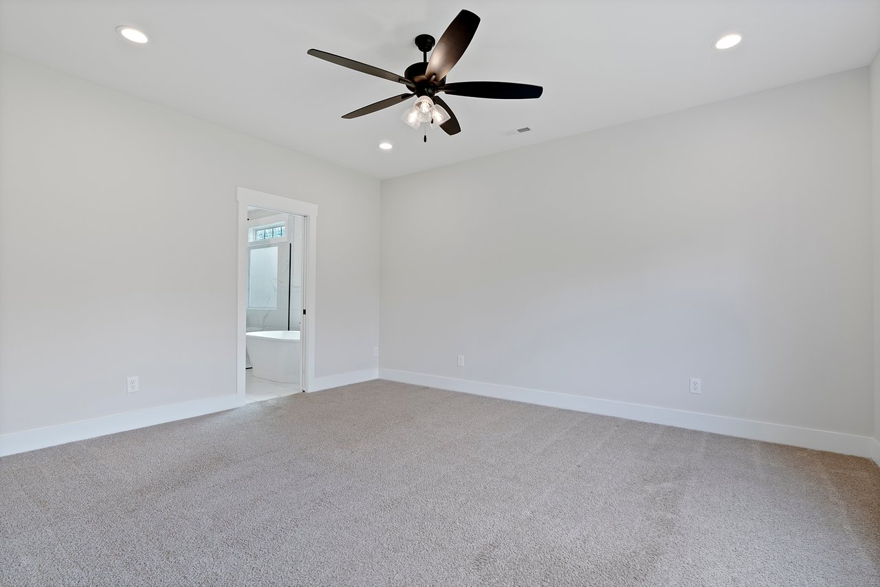 SPACE SPACE SPACE with a Luxury feel! Office AND Bonus Room!Office AND Bonus Room!