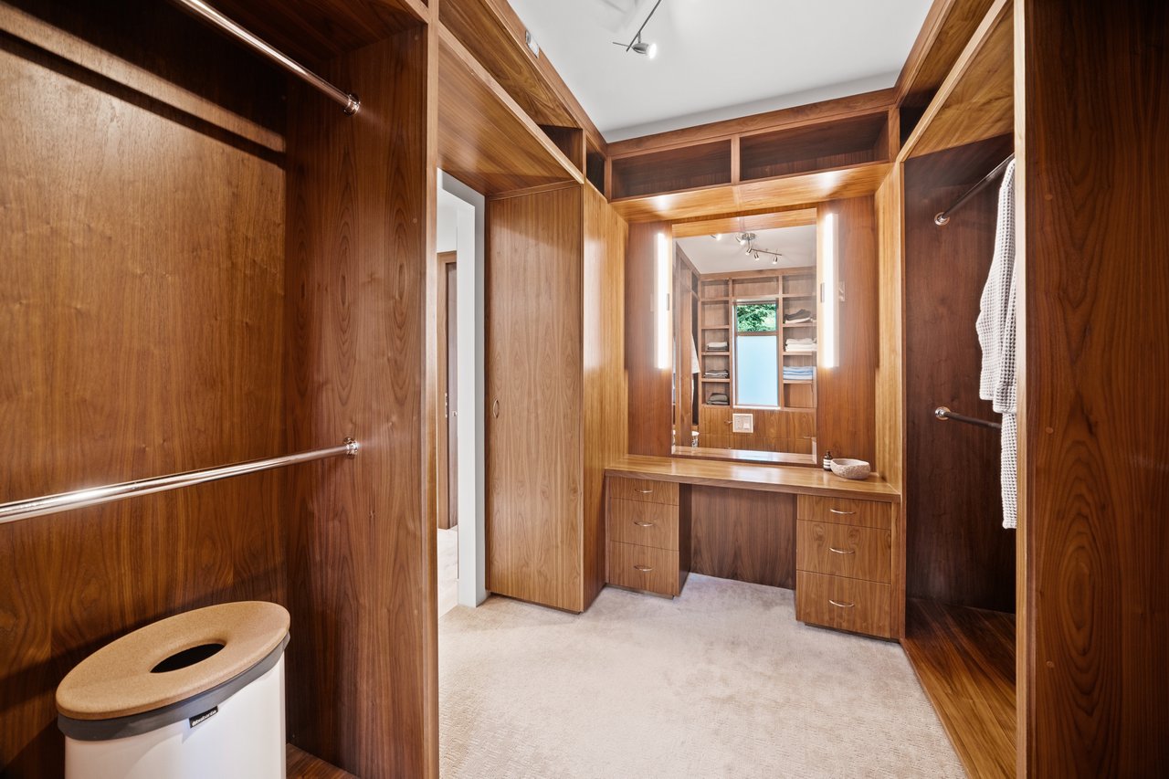Refined Mountain Living at Cairns Landing