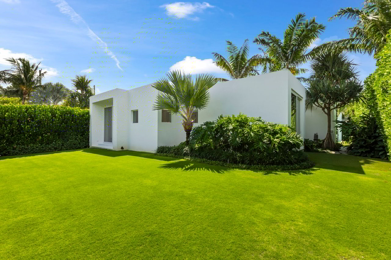 North End Modern Oasis W/ Beach Access