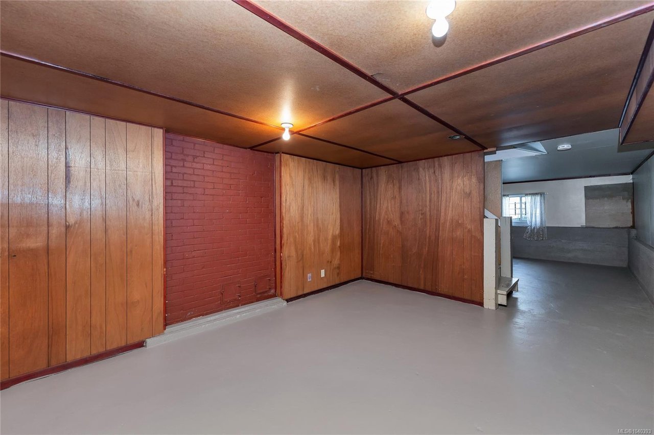 201 Burnside Rd