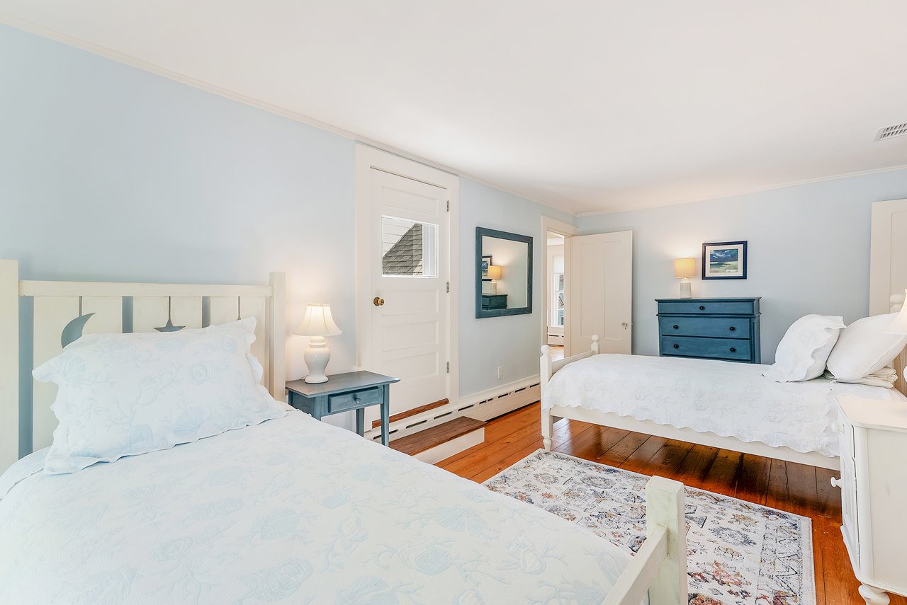 54 Cooke St