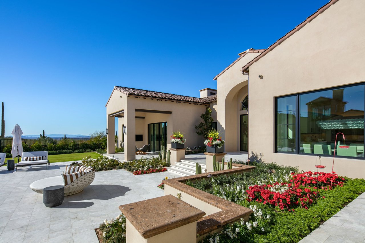 10927 E Windgate Pass Drive, 1519