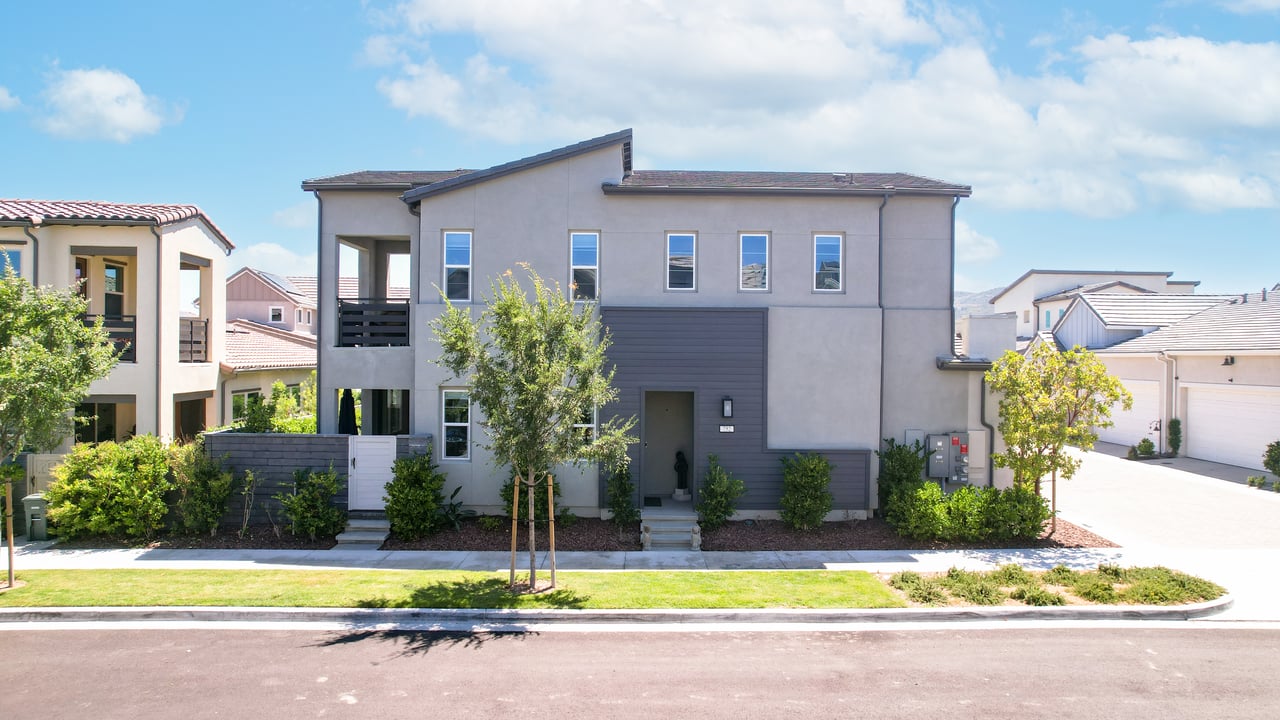 752 Sunrise Road