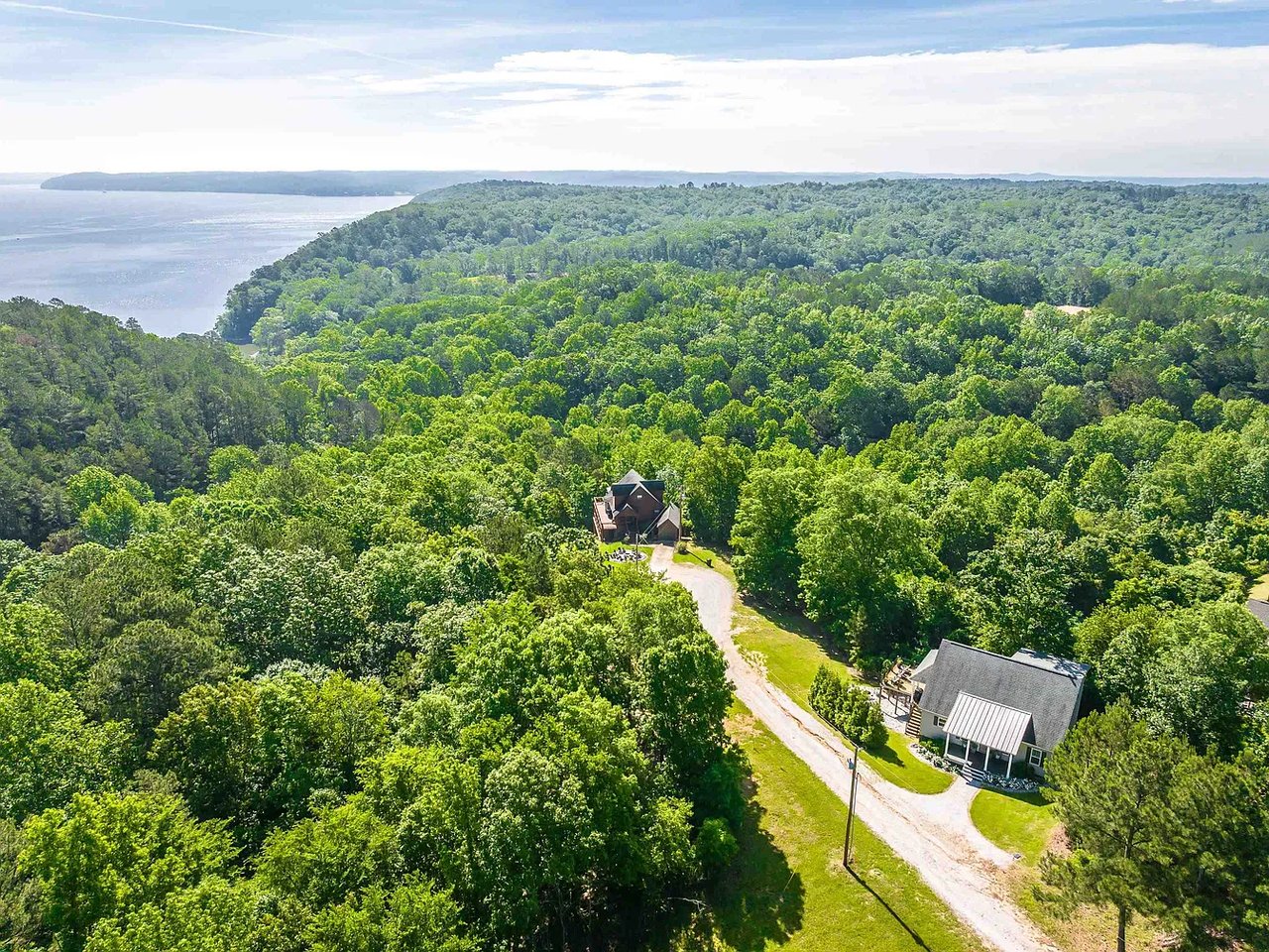 8 Shady Oak Cv