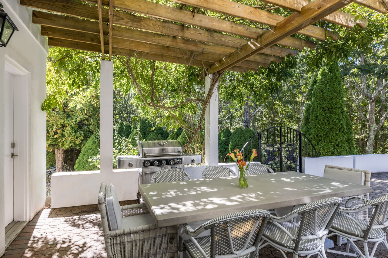 Ideally Situated House (Summer Rental)