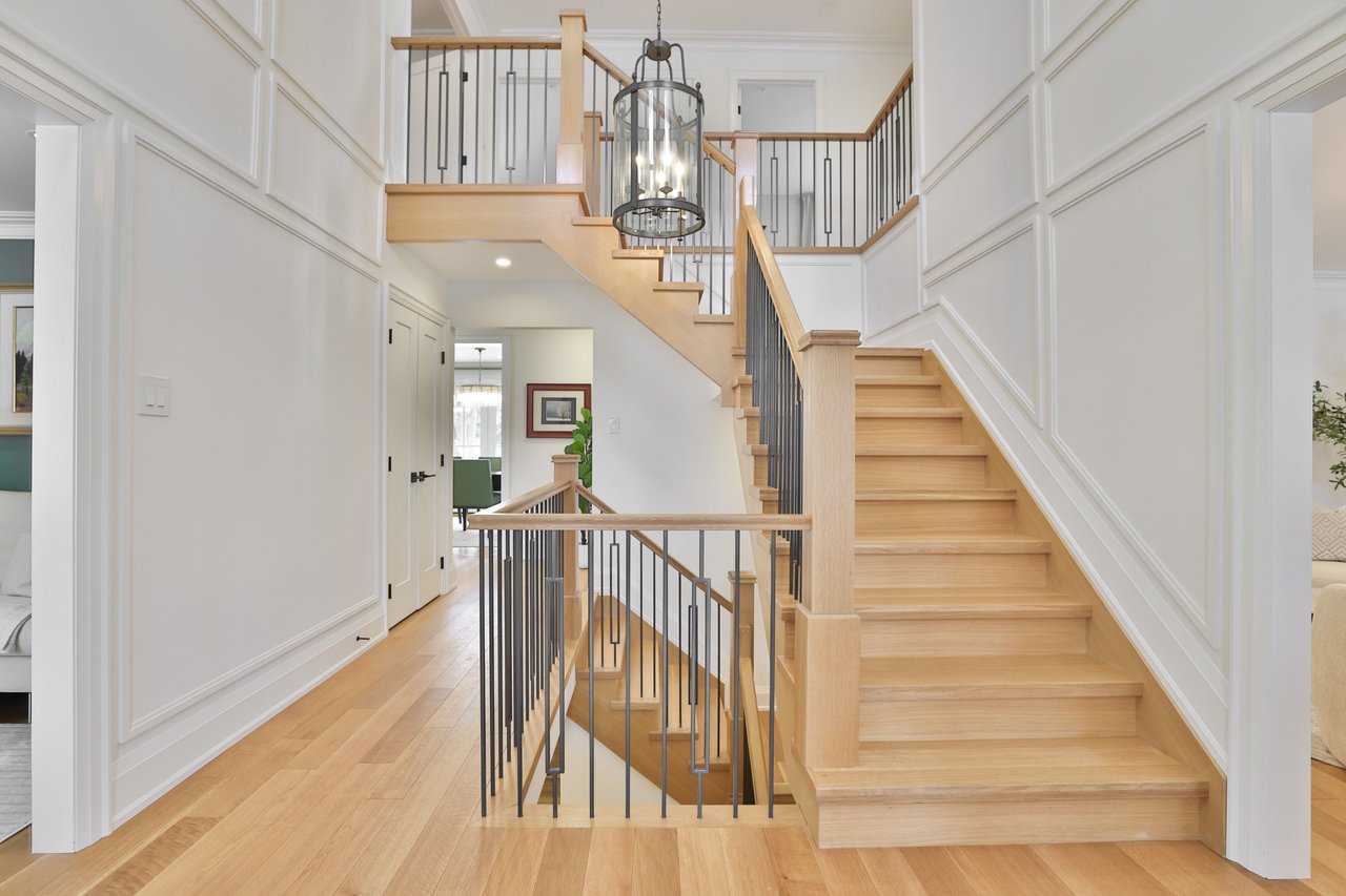 2464 Deer Run Avenue