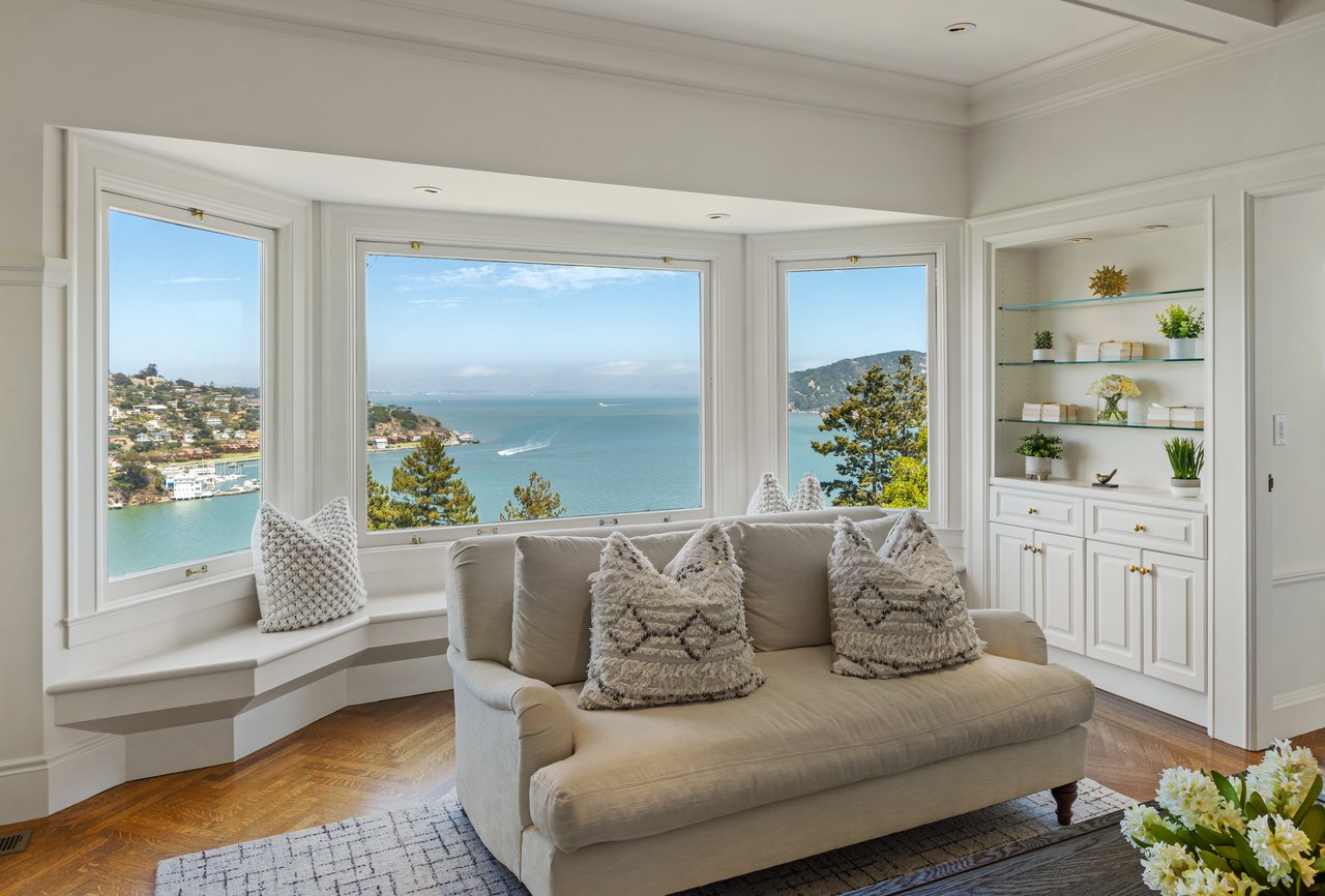 Iconic Belvedere View Estate