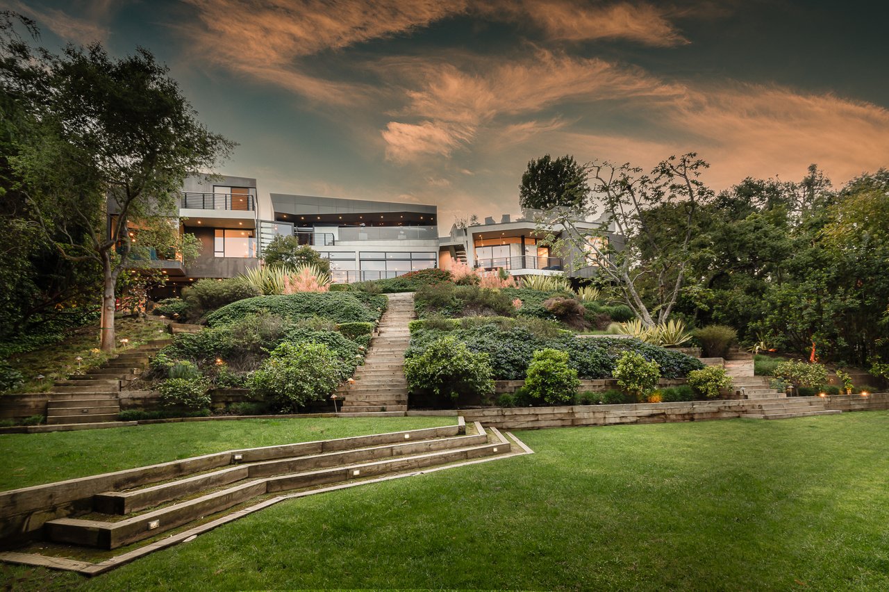 314 N Barrington Ave, Brentwood