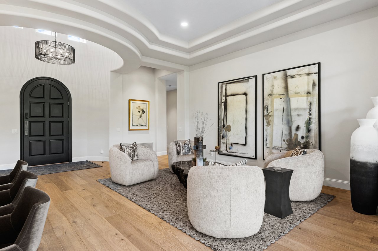 8832 E WETHERSFIELD Road