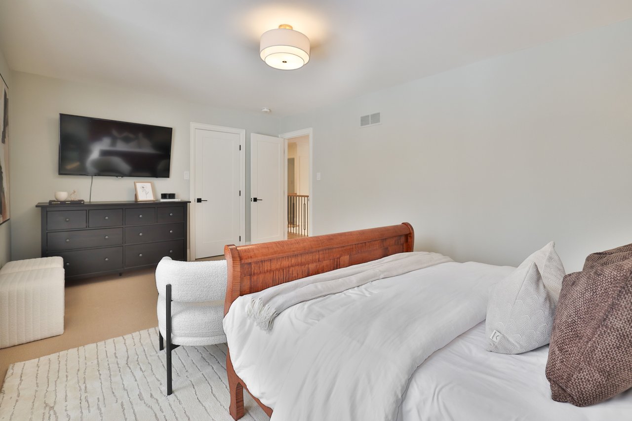 2464 Deer Run Avenue