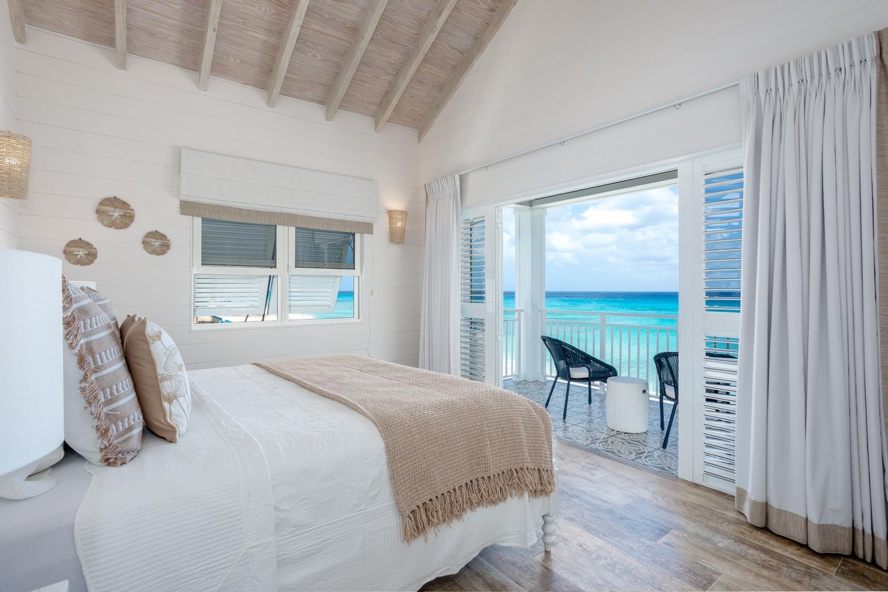 Sea Breeze Beach House 