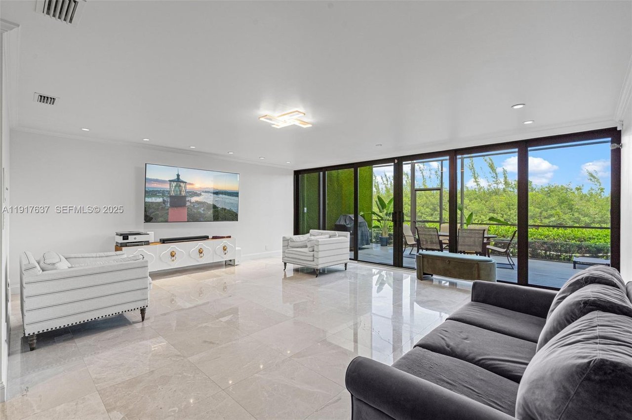 6124-paradise-point-drive-palmetto-bay