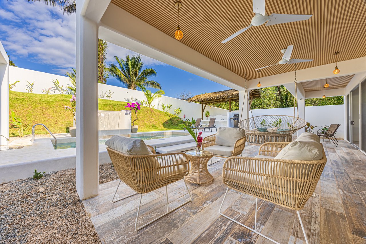 Villa Pacífica – Elegancia, Privacidad y Confort en Uvita  