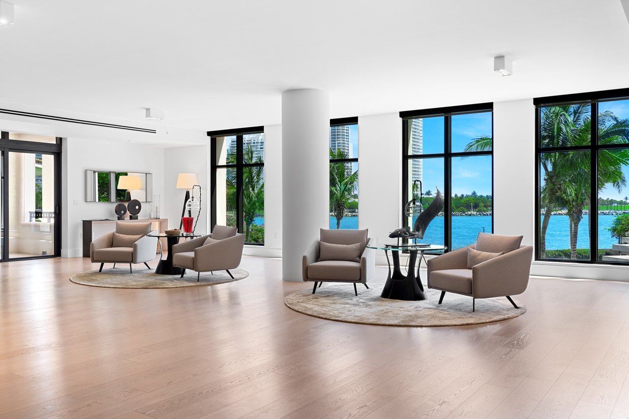 Palazzo Del Sol 7025