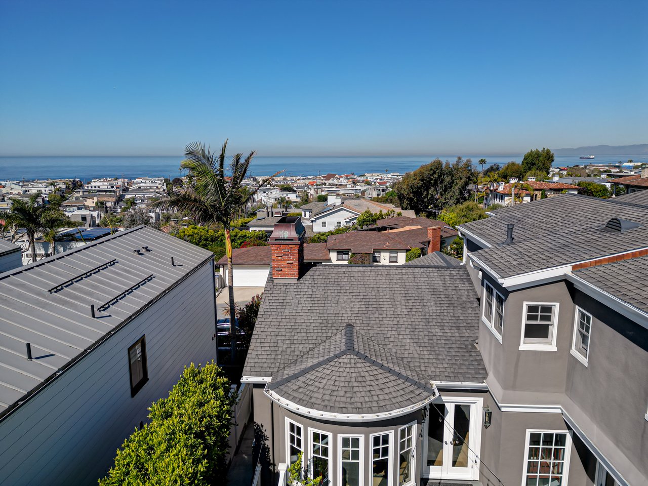 Hill Section View Home