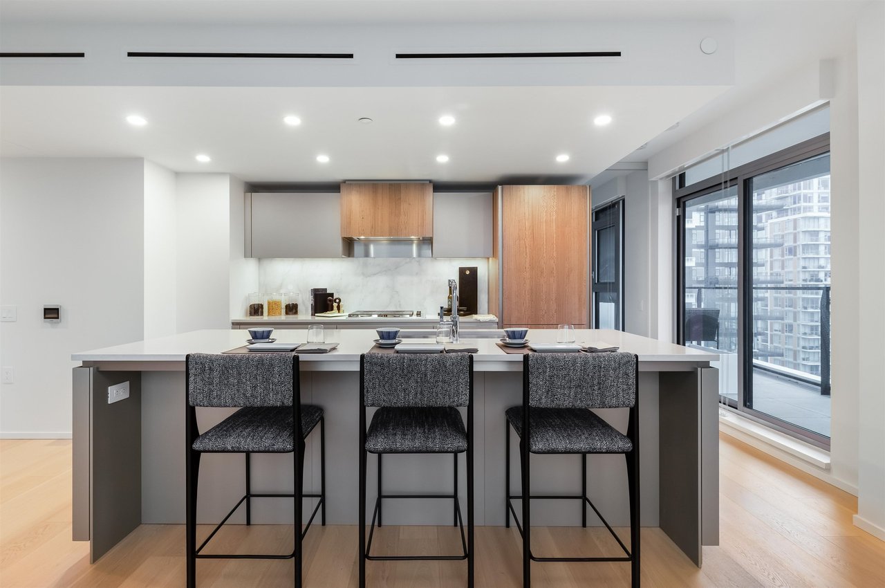 889 Pacific St, #2302