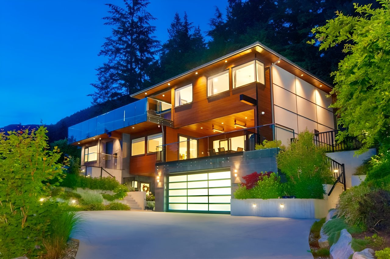 658 Alpine Ct