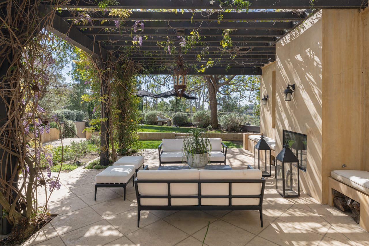13058 Rivers Rd, Brentwood